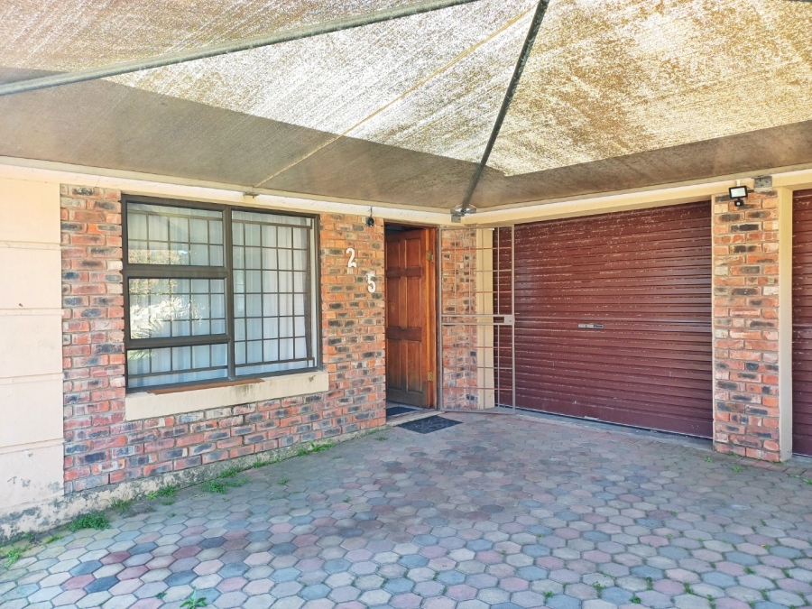 3 Bedroom Property for Sale in Fraaiuitsig Western Cape